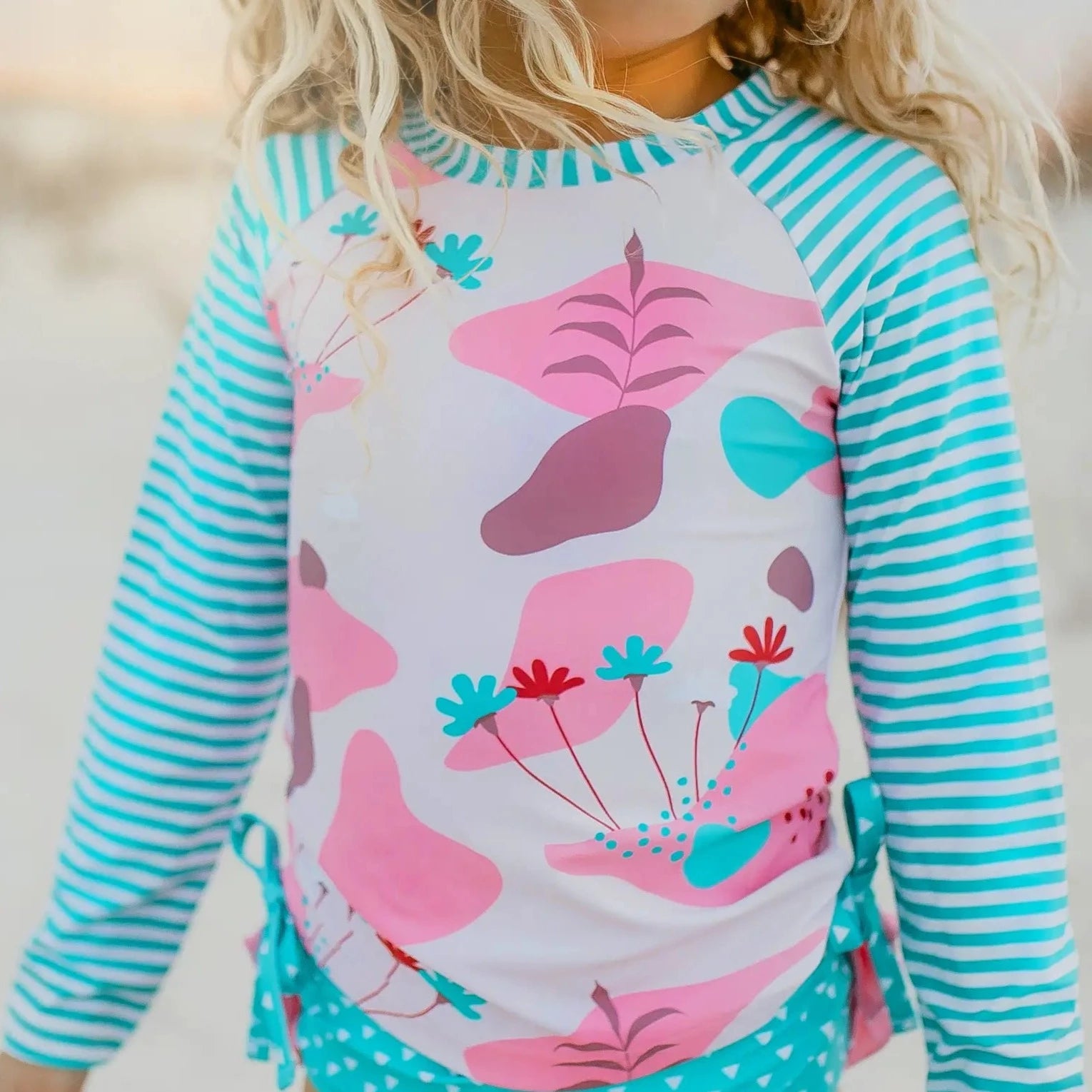 Little Girl Long Sleeve Rash Guard Set - Swimwear for Kids - Pink – Liam &  Lilly
